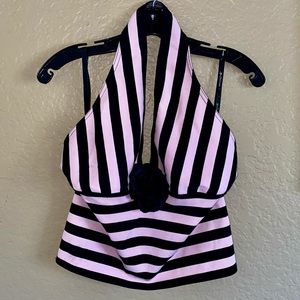 💚 New pink and black striped halter top